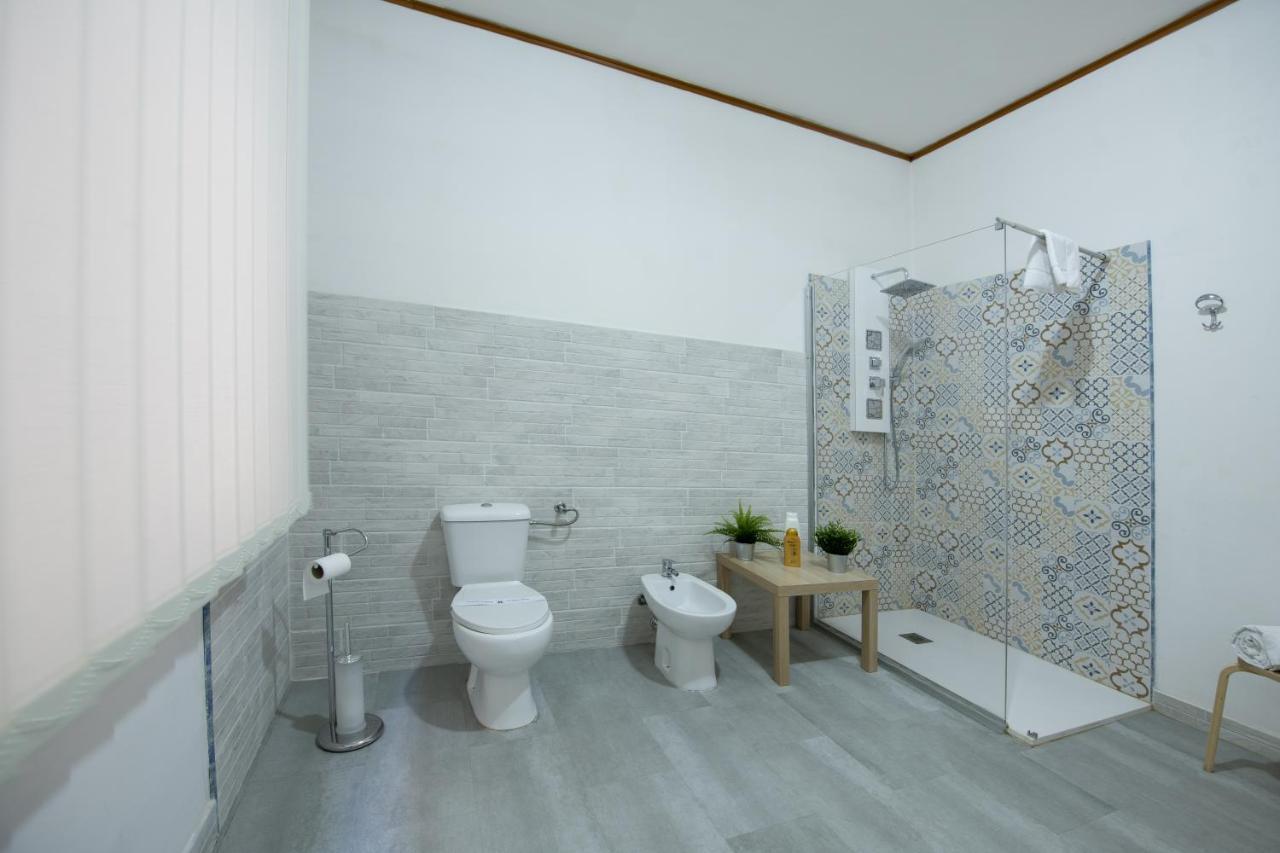 Doctor House Standard, Suites & Luxury Rooms Enna Bagian luar foto