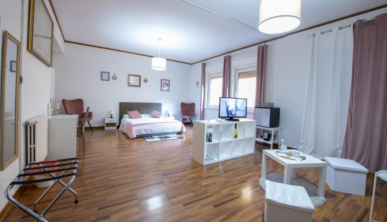 Doctor House Standard, Suites & Luxury Rooms Enna Bagian luar foto