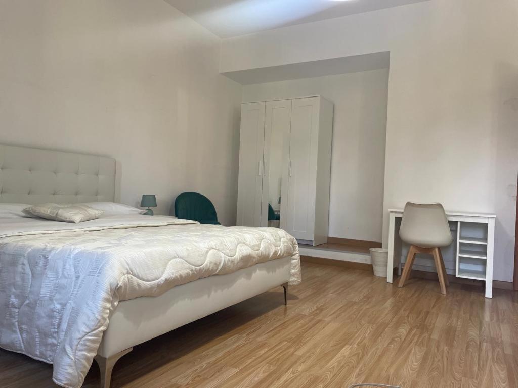 Doctor House Standard, Suites & Luxury Rooms Enna Bagian luar foto