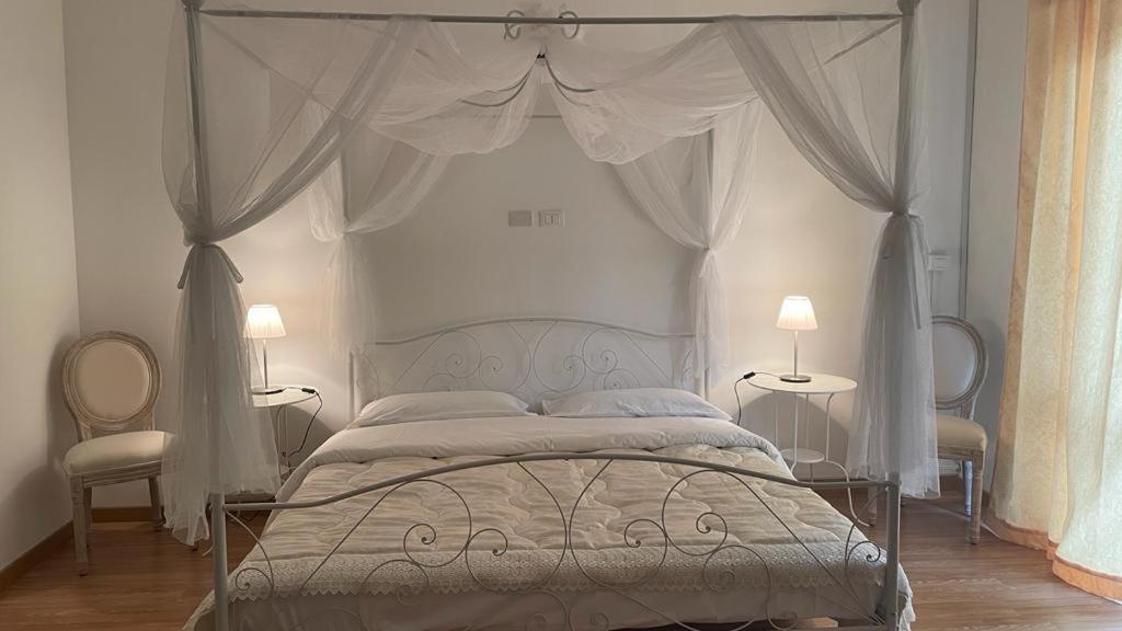 Doctor House Standard, Suites & Luxury Rooms Enna Bagian luar foto