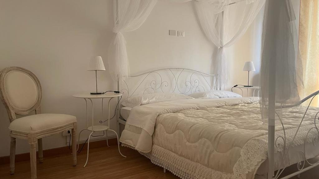 Doctor House Standard, Suites & Luxury Rooms Enna Bagian luar foto