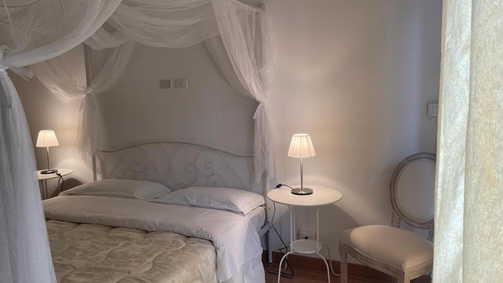 Doctor House Standard, Suites & Luxury Rooms Enna Bagian luar foto