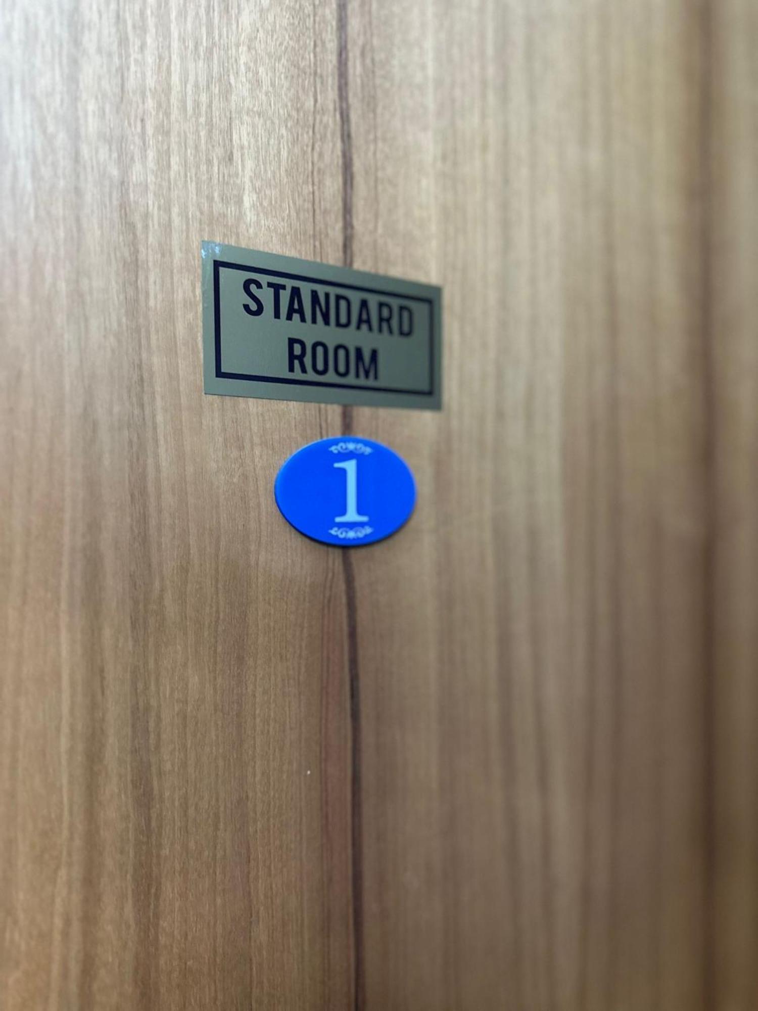 Doctor House Standard, Suites & Luxury Rooms Enna Bagian luar foto